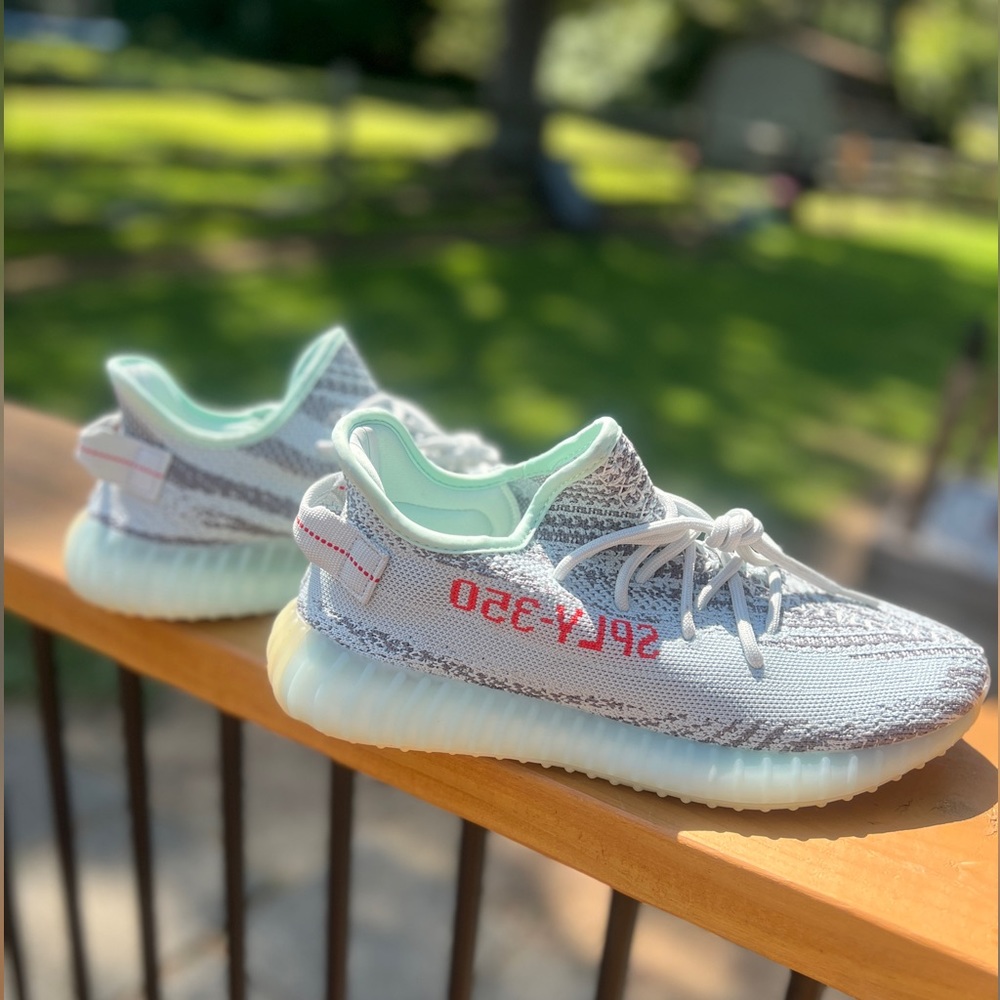 Adidas Yeezy 350 Boost V2 Low Blue Tint